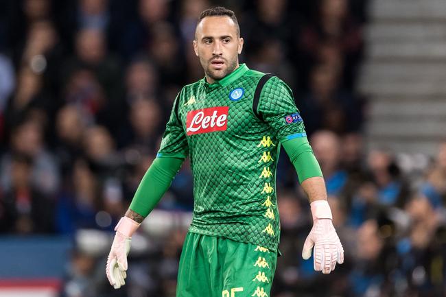 “征服北美”做礼，梅西送别老友（以“征战北美”为礼，梅西为老友送行）