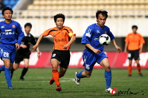 球报：尤文和曼市双雄有意尤尔曼德，后者被葡体定价约6000万欧（球报：尤文与曼联曼城看上尤尔曼德，葡体要价约6000万欧）