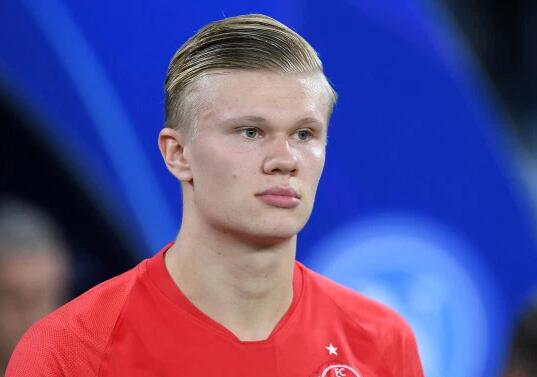 历史第一！克尼佩尔生涯前25场比赛投中86记三分（克尼佩尔前25场轰进86记三分，高居历史第一）