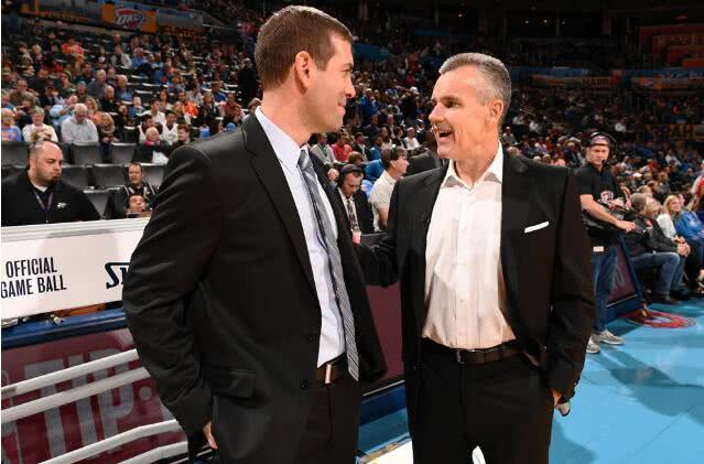 半场战报：摩纳哥2-1帕福斯，南野拓实、巴洛贡破门（半场速递：摩纳哥2-1领先帕福斯，南野拓实、巴洛贡建功）