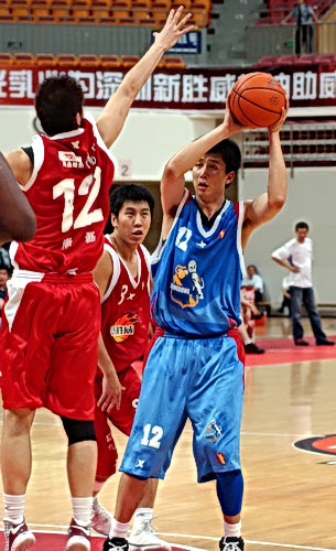 马德兴：U18国足11月将与吉尔吉斯斯坦U18进行两场内部热身赛（马德兴：U18国足11月约战吉尔吉斯斯坦U18，将进行两场封闭热身赛）