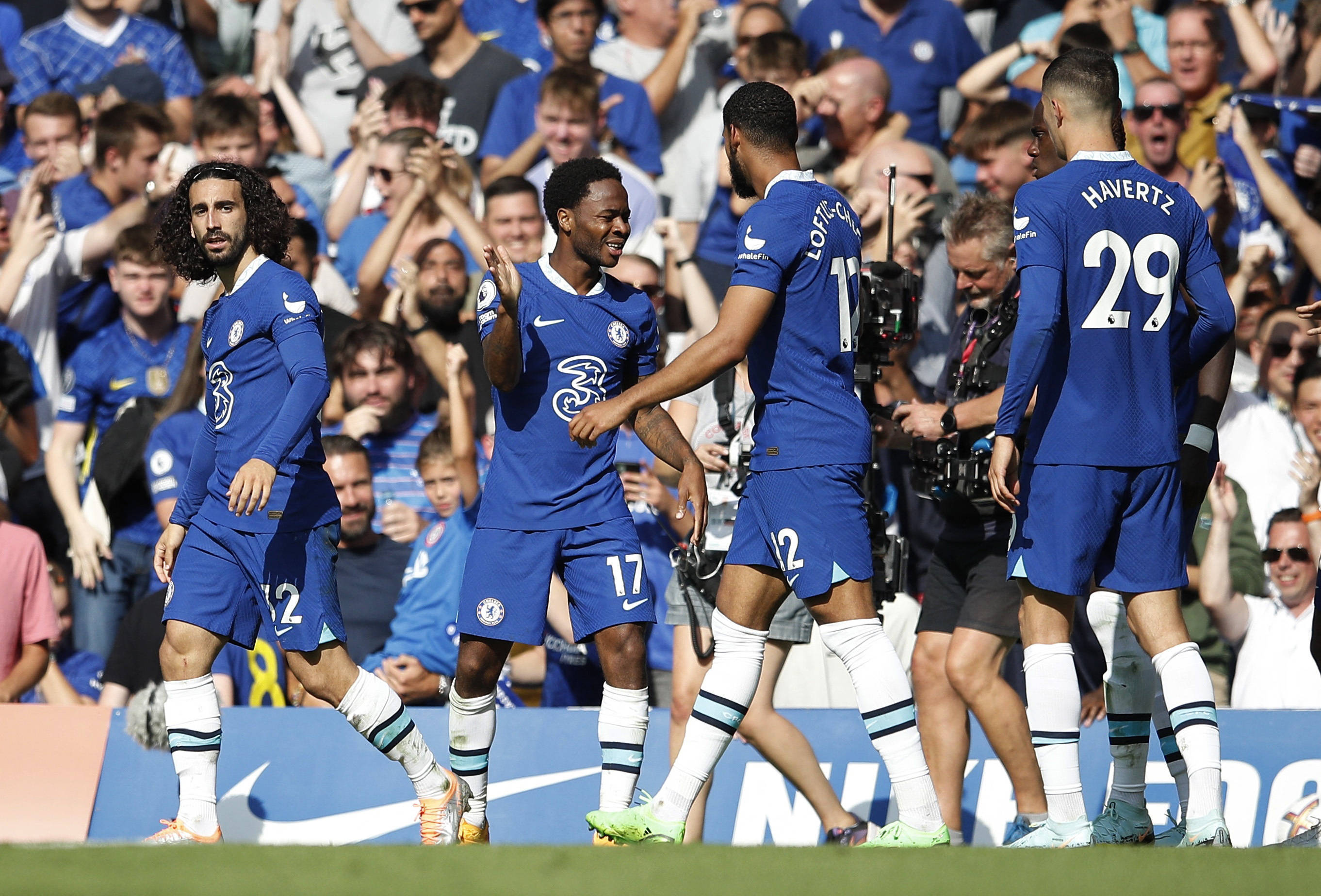 泰州主帅：苏超开赛阶段曾在凌晨接到愤怒球迷打来的质问电话（泰州主帅称苏超开局期间曾在凌晨接到愤怒球迷的质问来电）