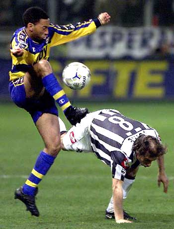 官方：南通支云与西班牙人签订青训战略合作框架协议（南通支云官宣携手西班牙人，达成青训战略合作框架协议）