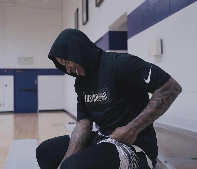 图拉姆：不认为现在踢利物浦我们就占优，每场比赛都是独立的（图拉姆：即便此刻对阵利物浦也谈不上优势，每一场都是全新的较量）